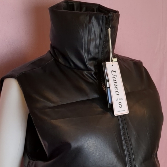 Black Faux Leather Full Zip Drawcord Hem Puffer Vest size Small - Picture 2 of 5